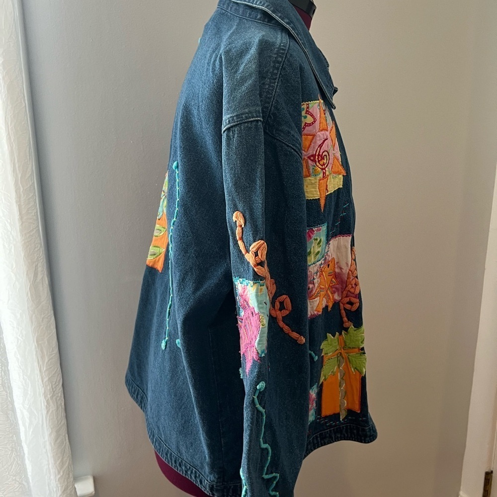 Life Style Denim Jacket Size Large - Picture 2 of 7